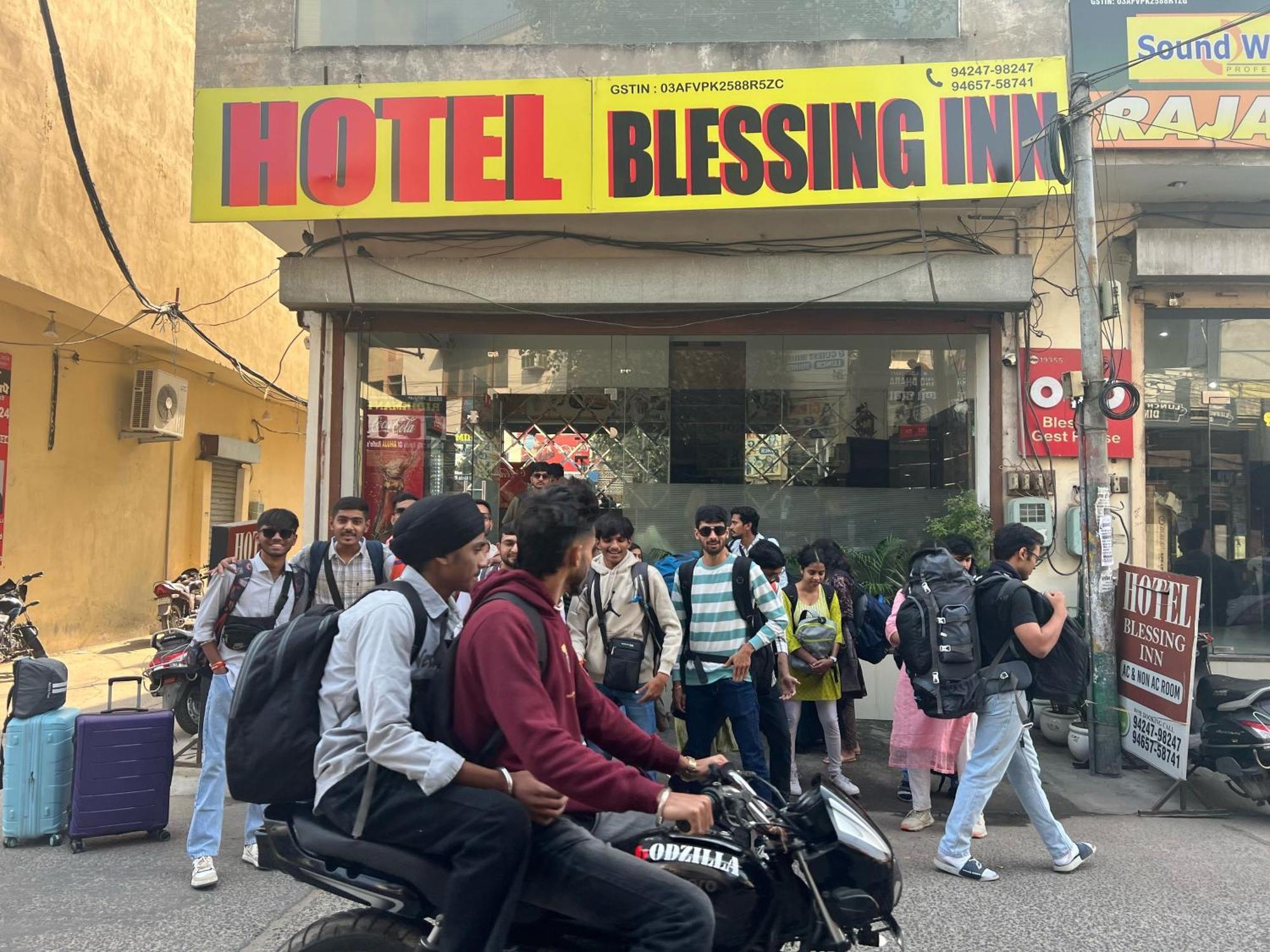 Hotel Blessing Inn By Grb Jalandhar Exteriör bild